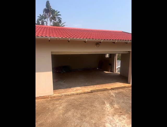 2 BEDROOM HOUSE FOR SALE IN UVONGO